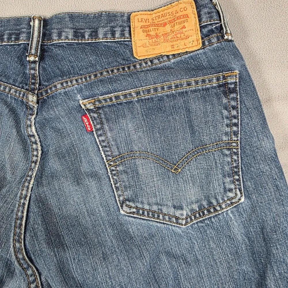 Levi's Jeans Mens 34x32 Blue Relaxed Straight Mid Rise 559 Medium Wash